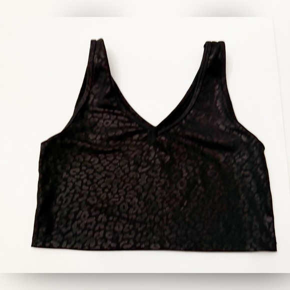 Beyond Yoga Other - Beyond Yoga Back Flip Black Leopard Sports Bra Cropped Tank - XL